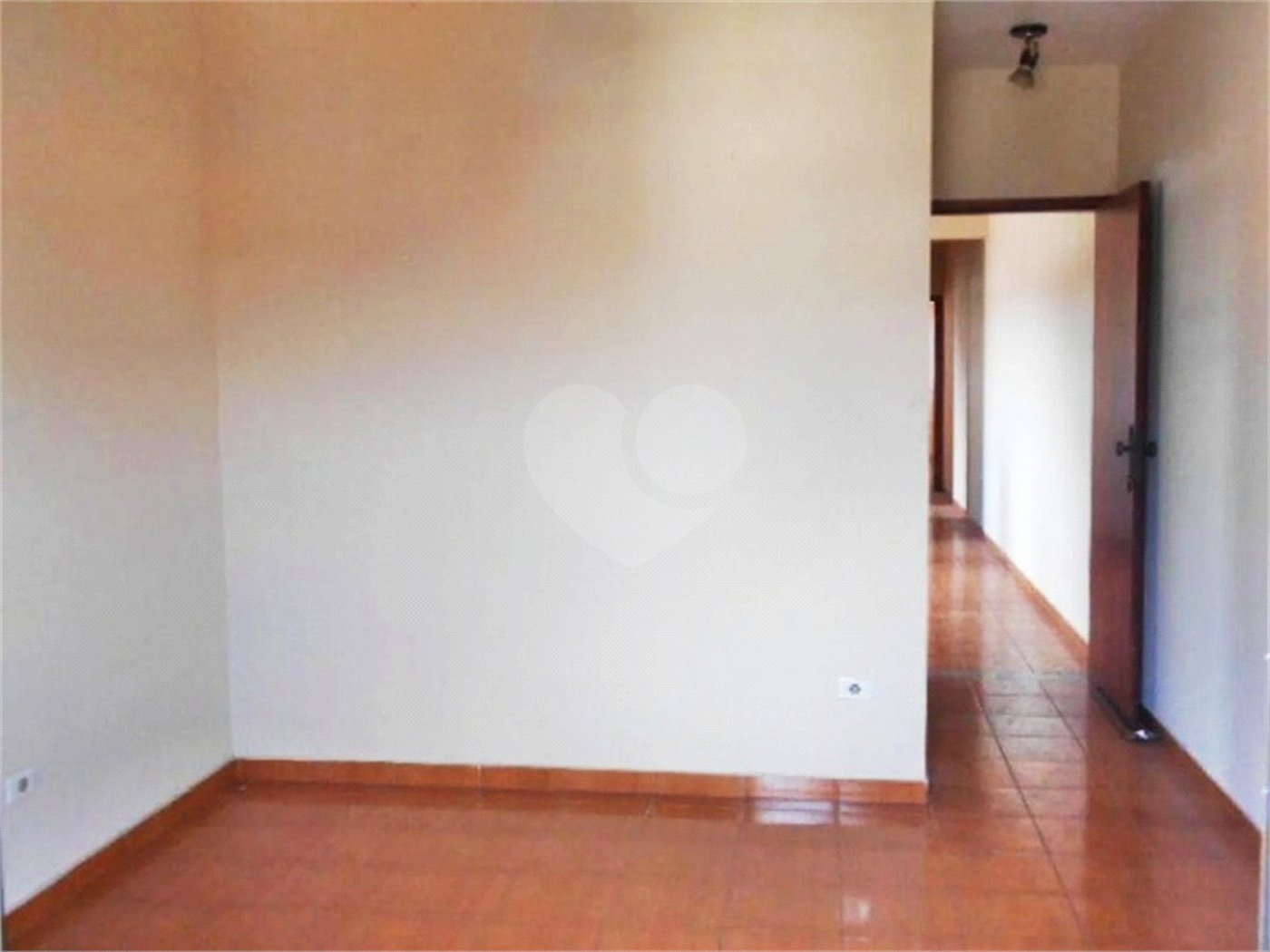 Sobrado à venda com 3 quartos, sendo 1 suíte,  em Santa Terezinha, São Paulo, SP