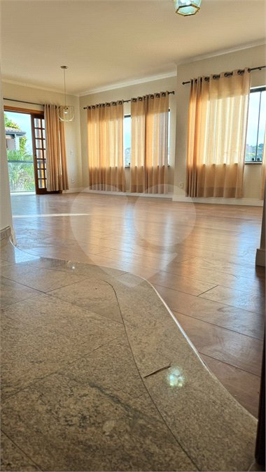 Casa à venda ou para alugar com 3 quartos, sendo 1 suíte, em Jardim Paulista, Atibaia, SP