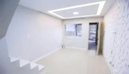Casa à venda com 3 suítes em Jardim Santo Elias, São Paulo, SP