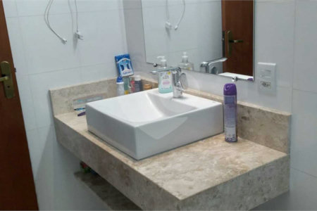 Casa à venda com 3 quartos, sendo 1 suíte, em Santa Cândida, Vinhedo, SP