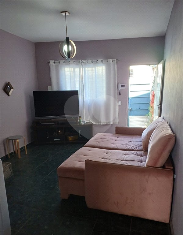 Sobrado à venda com 2 quartos em Tremembé, São Paulo, SP