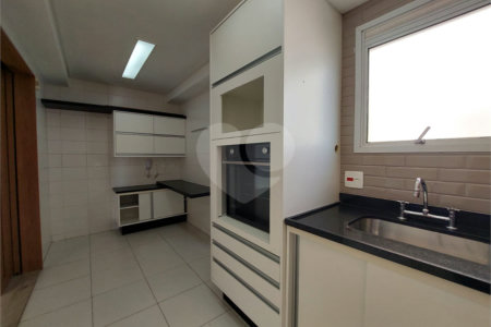 Apartamento à venda com 3 quartos, sendo 1 suíte, em Vila Leopoldina, São Paulo, SP