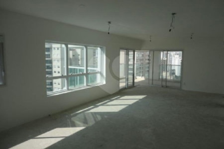 Apartamento à venda com 3 suítes em Campo Belo, São Paulo, SP
