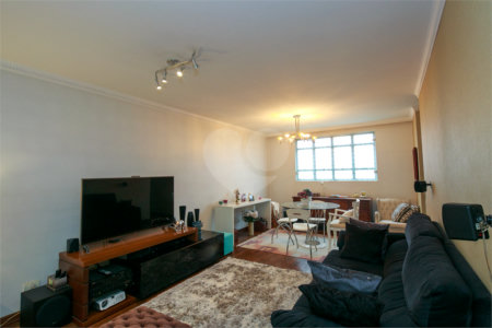 Apartamento à venda com 4 quartos, sendo 1 suíte, em Chácara Santo Antônio (zona Sul), São Paulo, SP