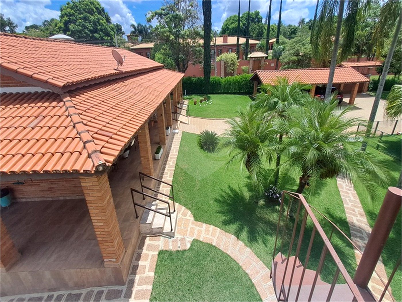 Casa à venda com 3 quartos, sendo 1 suíte, no condomínio Residencial Vale das Laranjeiras, Indaiatuba - SP