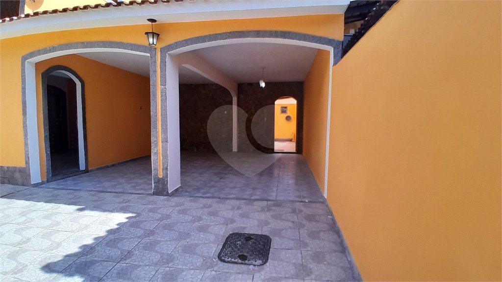 Casa à venda com 3 quartos, sendo 1 suíte, em Campo Grande, Rio de Janeiro, RJ
