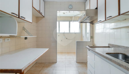 Apartamento à venda com 3 quartos, sendo 1 suíte,  em Brooklin, São Paulo, SP
