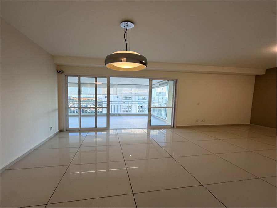 Apartamento para alugar com 2 quartos, sendo 1 suíte,  em Vila Suissa, Mogi das Cruzes, SP