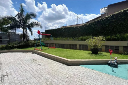 Apartamento à venda com 3 quartos, sendo 1 suíte, em Vila Madalena, São Paulo, SP