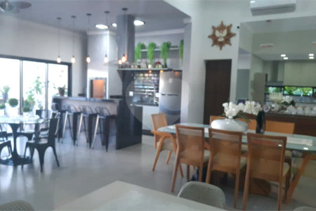 Casa à venda com 3 suítes no condomínio Fazenda Jequitibá, Sorocaba - SP