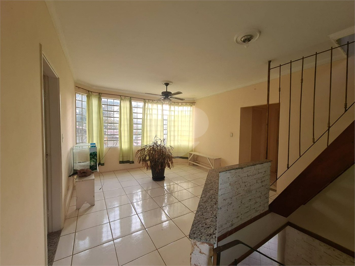 Casa à venda com 3 quartos, sendo 1 suíte, no Centro, Araçoiaba da Serra, SP