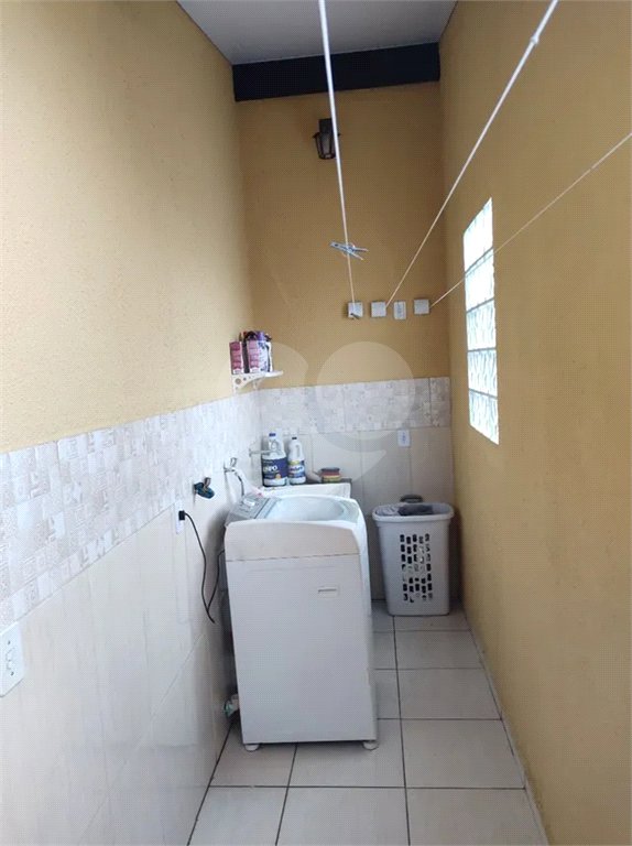 Terreno à venda com 4 quartos, sendo 2 suítes, no condomínio Conjunto Residencial Rigui, São José dos Campos - SP