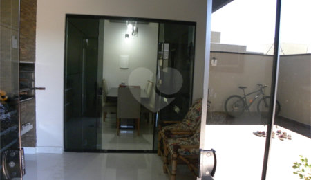 Sobrado à venda com 3 quartos, sendo 1 suíte,  em João Aranha, Paulínia, SP