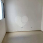 Casa à venda com 2 quartos, sendo 1 suíte, no condomínio Sem Nome, Suzano - SP