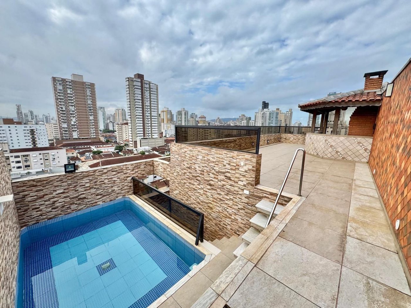 Apartamento com 3 dormitórios à venda, 150 m² por R$ 1.070.000,00 - Gonzaga - Santos/SP