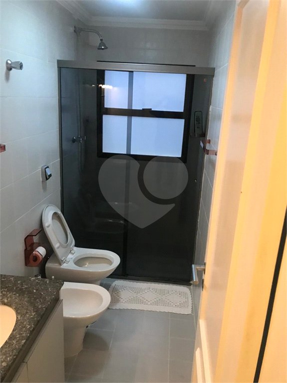 Apartamento à venda com 3 suítes em Enseada, Guarujá, SP