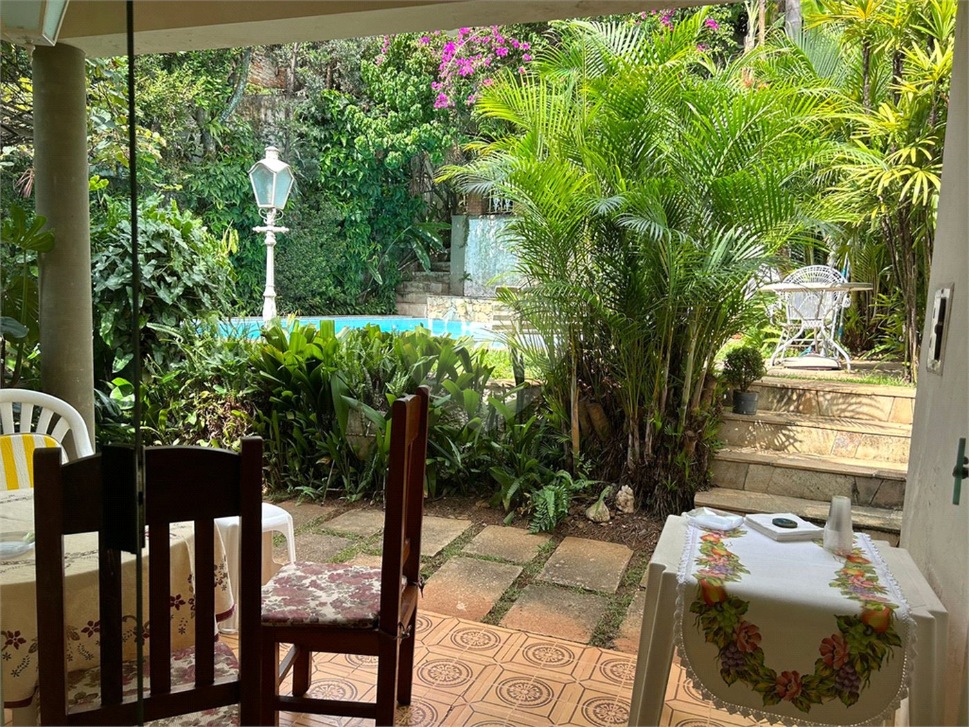 Sobrado à venda com 5 quartos, sendo 1 suíte,  em Jardim São Bento, São Paulo, SP