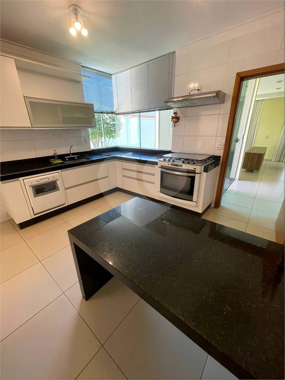 Casa à venda ou para alugar com 3 suítes em Jardim Salto Grande, Araraquara, SP