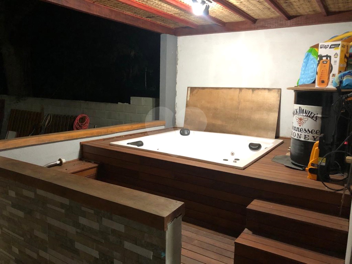 Casa à venda com 6 quartos, sendo 4 suítes,  no condomínio Acmti - Colinas do Mosteiro, Terras de Itaici e Recanto dos Pássaros, Indaiatuba - SP