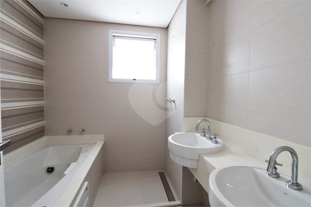 Apartamento à venda com 4 quartos, sendo 2 suítes, em Santa Teresinha, São Paulo, SP