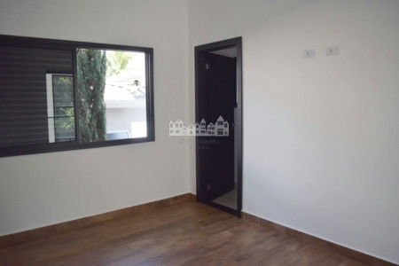 Casa à venda com 4 suítes no condomínio Figueira Garden, Atibaia - SP