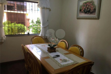 Casa à venda com 4 quartos, sendo 2 suítes,  em Vila Suzana, São Paulo, SP