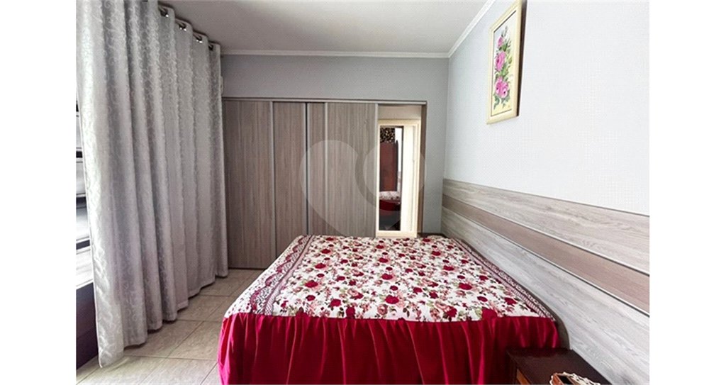 Casa à venda com 3 quartos, sendo 1 suíte, em Vila Boaçava, São Paulo, SP