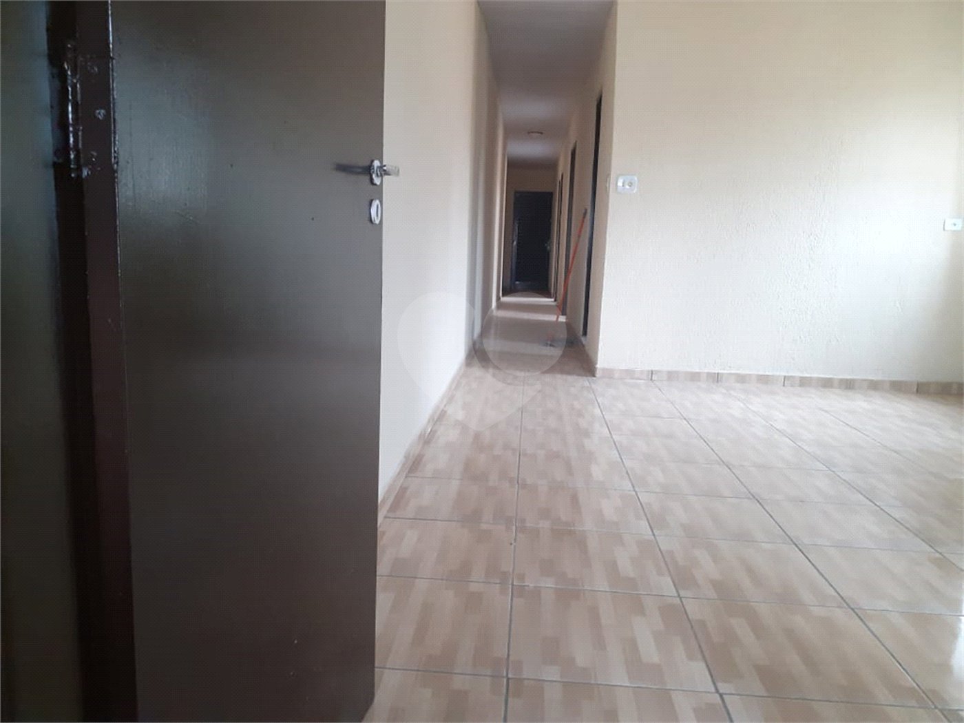 Sobrado à venda com 6 quartos, sendo 1 suíte,  em Jardim Las Vegas, Guarulhos, SP
