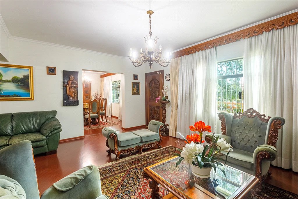 Casa à venda com 5 quartos, sendo 3 suítes, em Lapa, São Paulo, SP