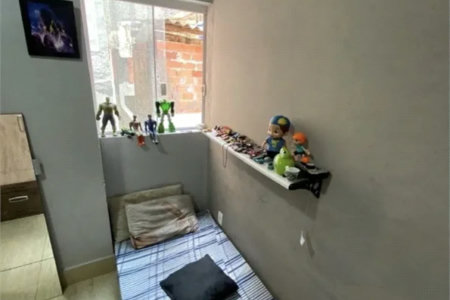 Sobrado à venda com 5 quartos em Santa Maria, Osasco, SP