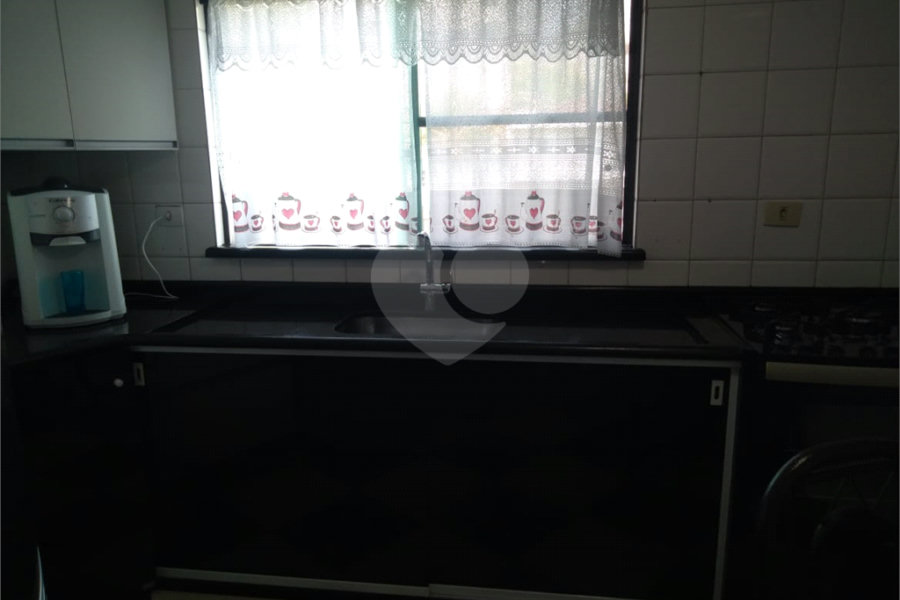 Sobrado à venda com 3 quartos, sendo 1 suíte, em Tremembé, São Paulo, SP