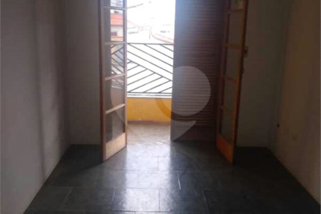 Sobrado à venda com 3 quartos, sendo 1 suíte, em Jardim Santa Luiza, Sorocaba, SP