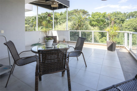 Casa à venda com 3 suítes no condomínio Reserva dos Vinhedos, Louveira - SP