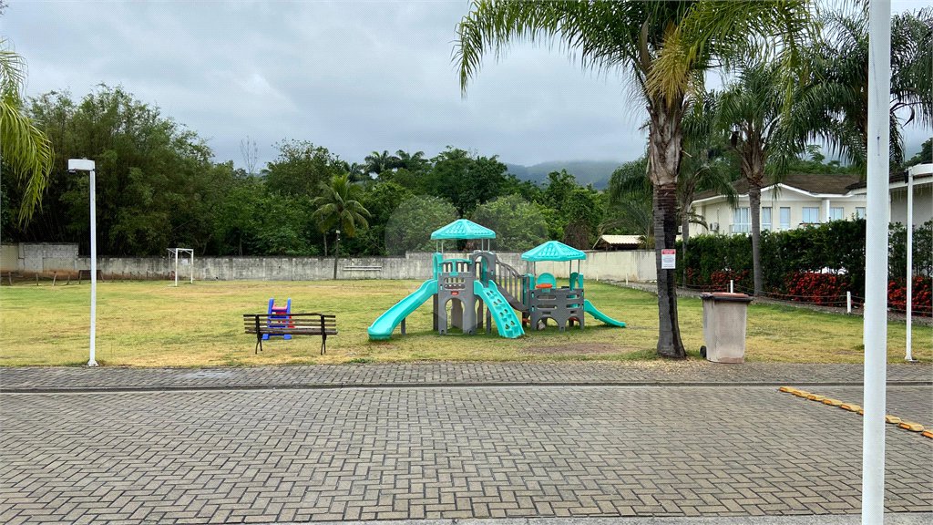 Casa à venda com 3 quartos, sendo 1 suíte, no condomínio Vivant, Rio de Janeiro - RJ