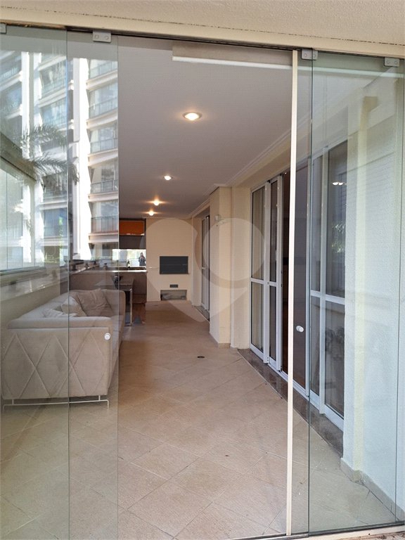 Apartamento à venda com 4 quartos, sendo 3 suítes,  em Vila Gertrudes, São Paulo, SP