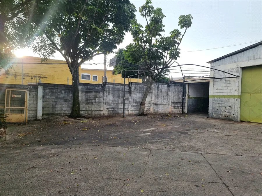 Galpão Comercial para Locação no Jardim do Trevo em Campinas com 276 m² de Área Construída e Amplo Terreno