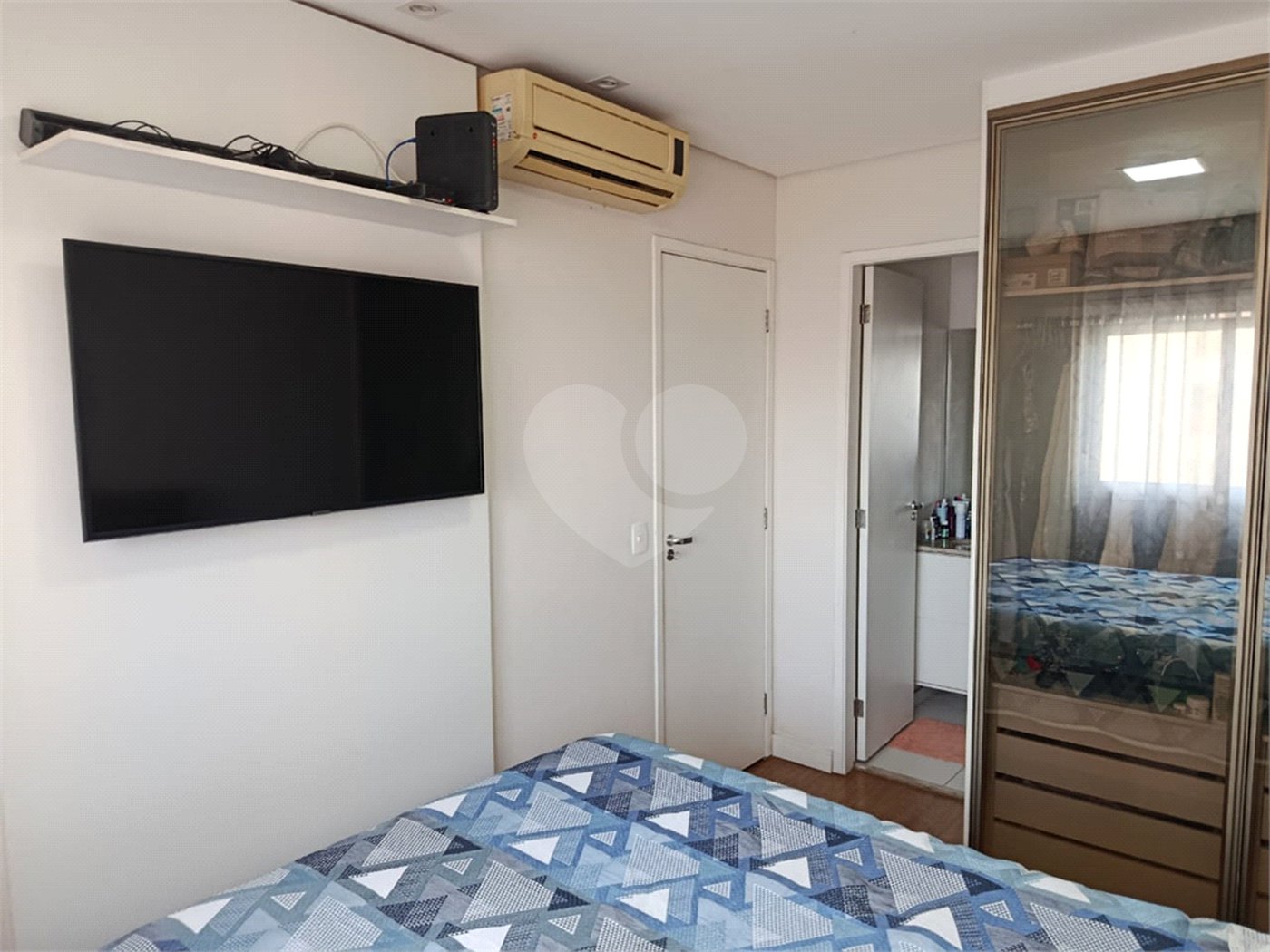 Apartamento à venda com 2 quartos, sendo 1 suíte, em Vila Ema, São Paulo, SP