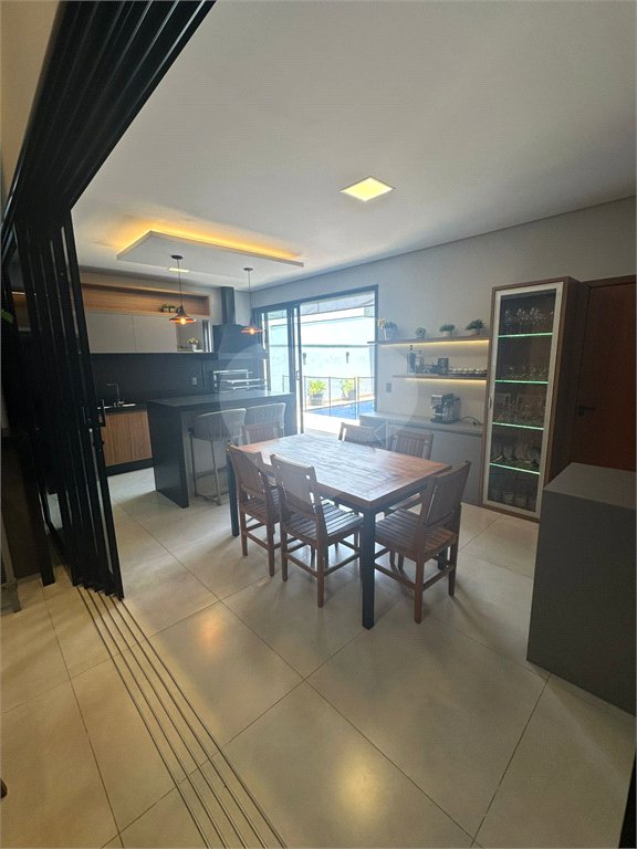 Casa à venda com 3 quartos, sendo 1 suíte, no condomínio Residencial Evidências, Indaiatuba - SP