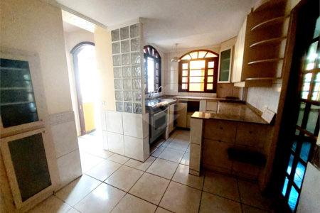 Sobrado à venda com 3 quartos, sendo 1 suíte, em Lapa, São Paulo, SP