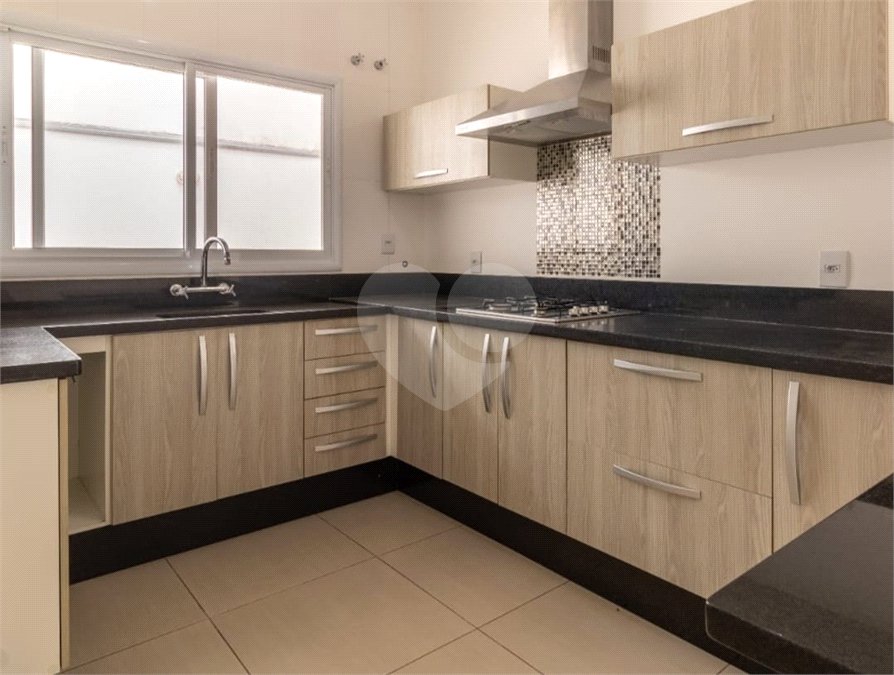 Casa à venda com 3 quartos, sendo 1 suíte, no condomínio Golden Park Residence II, Sorocaba - SP