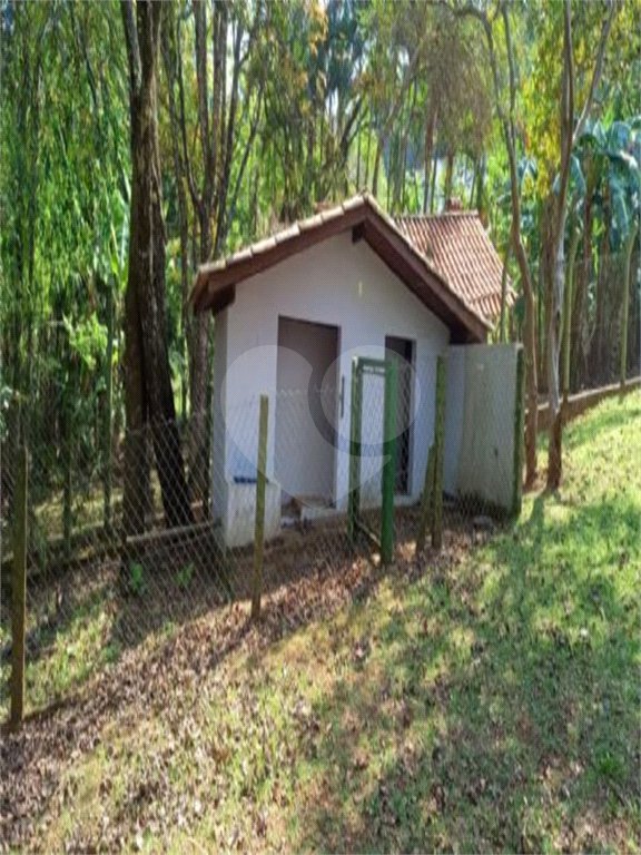 Casa à venda ou para alugar com 4 suítes no condomínio Quebec Ville Residencial, São Roque - SP