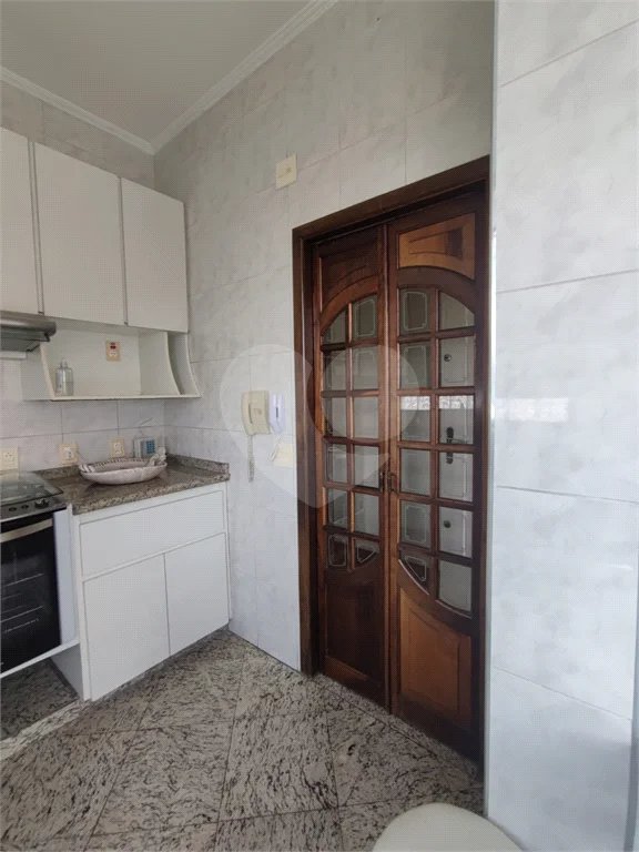 Apartamento para venda e locação na Aclimação de 108m² com 2 dormitórios e 2 banheiros, varanda