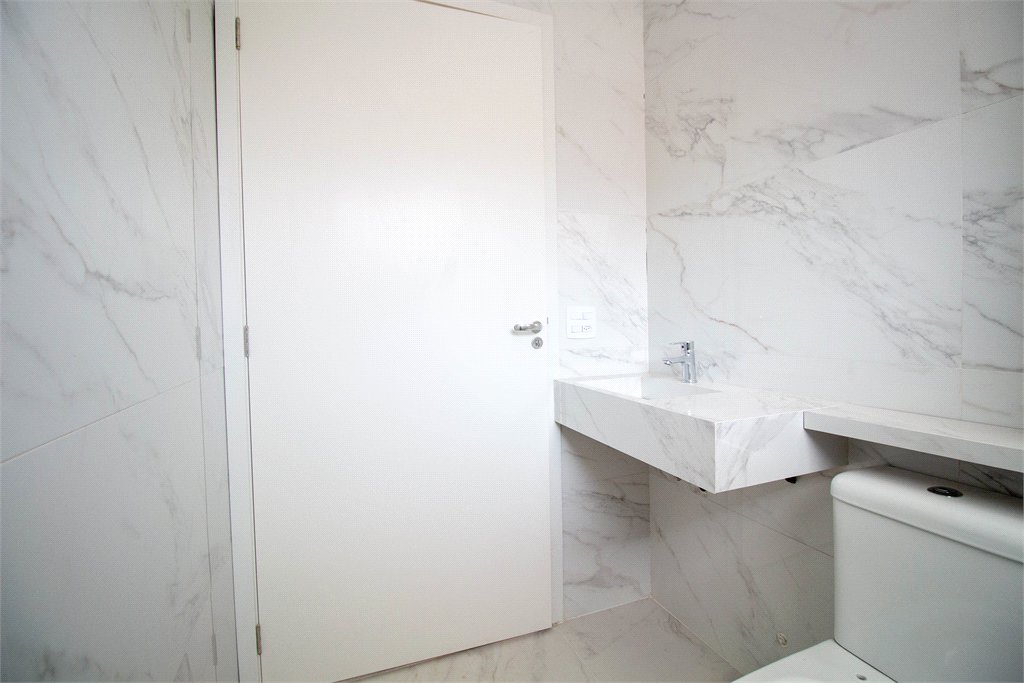 Apartamento à venda com 3 quartos, sendo 1 suíte,  em Jardim Flórida, São Roque, SP