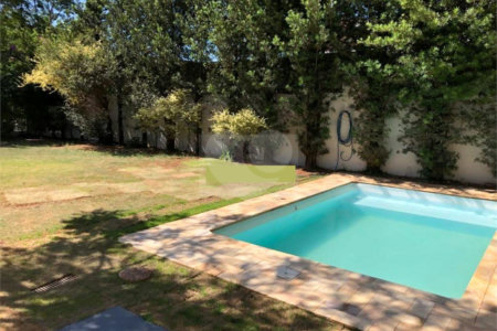 Sobrado à venda com 3 quartos, sendo 1 suíte, em Jardim Maristela, Atibaia, SP