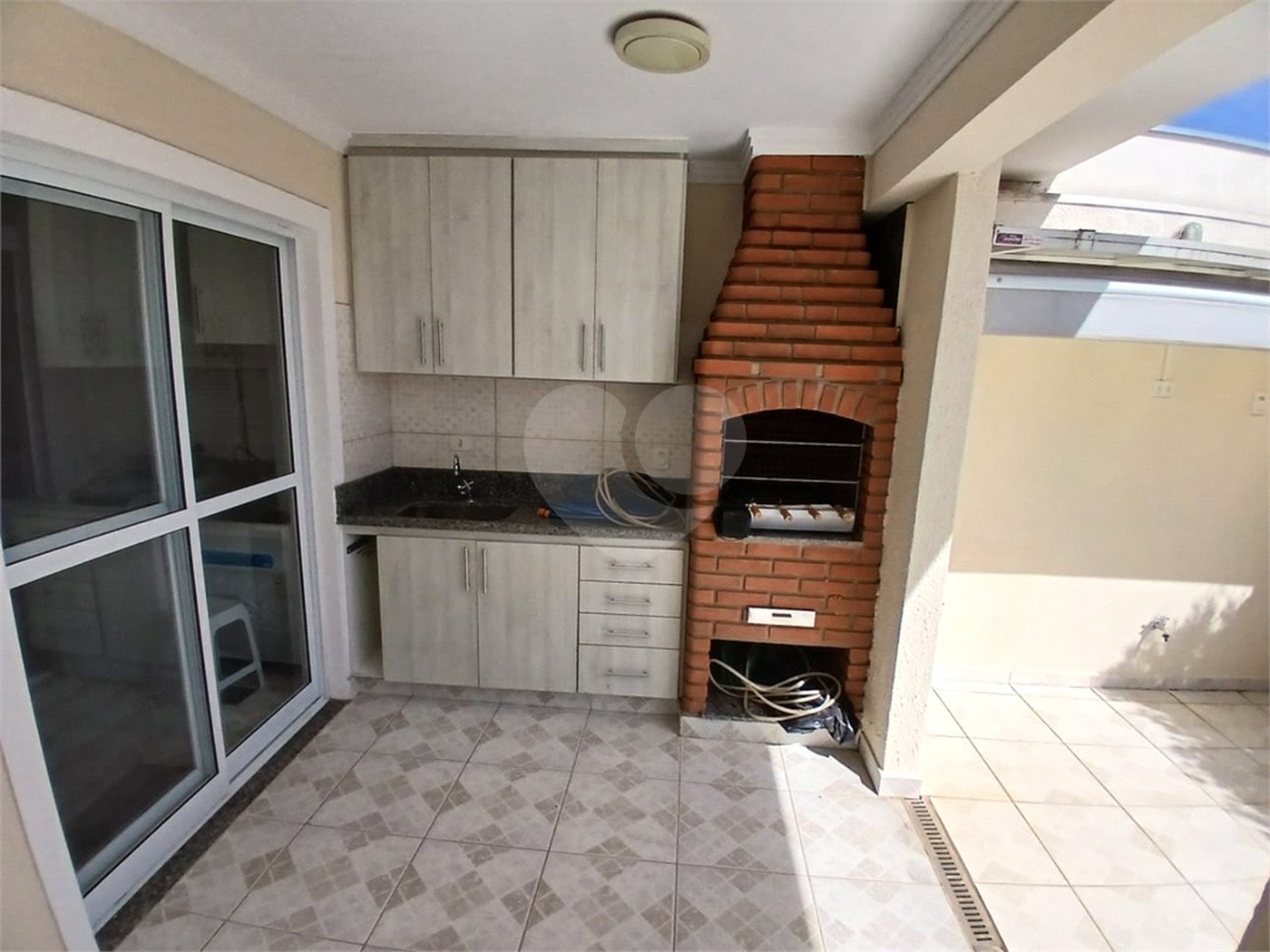 Casa à venda com 3 quartos, sendo 1 suíte, no condomínio Golden Park Residence II, Sorocaba - SP