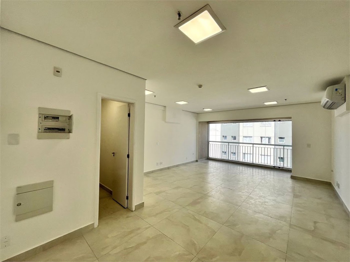 Sala, 42 m² - venda por R$ 300.000,00 ou aluguel por R$ 3.000,02 - Vila Matias - Santos/SP