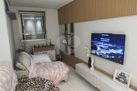 Apartamento à venda com 3 quartos, sendo 2 suítes, em Barra Funda, São Paulo, SP