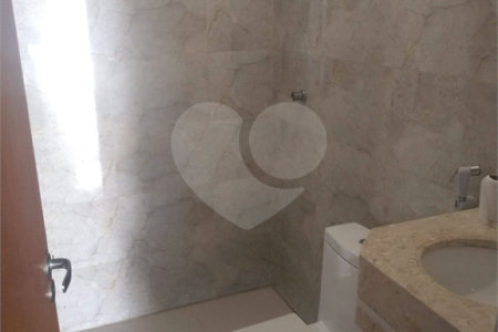 Casa à venda com 4 quartos, sendo 3 suítes, no condomínio Ibiti Royal Park, Sorocaba - SP