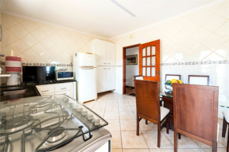 Casa Térrea à venda com 4 quartos, sendo 1 suíte, em Jardim Marajoara, São Paulo, SP