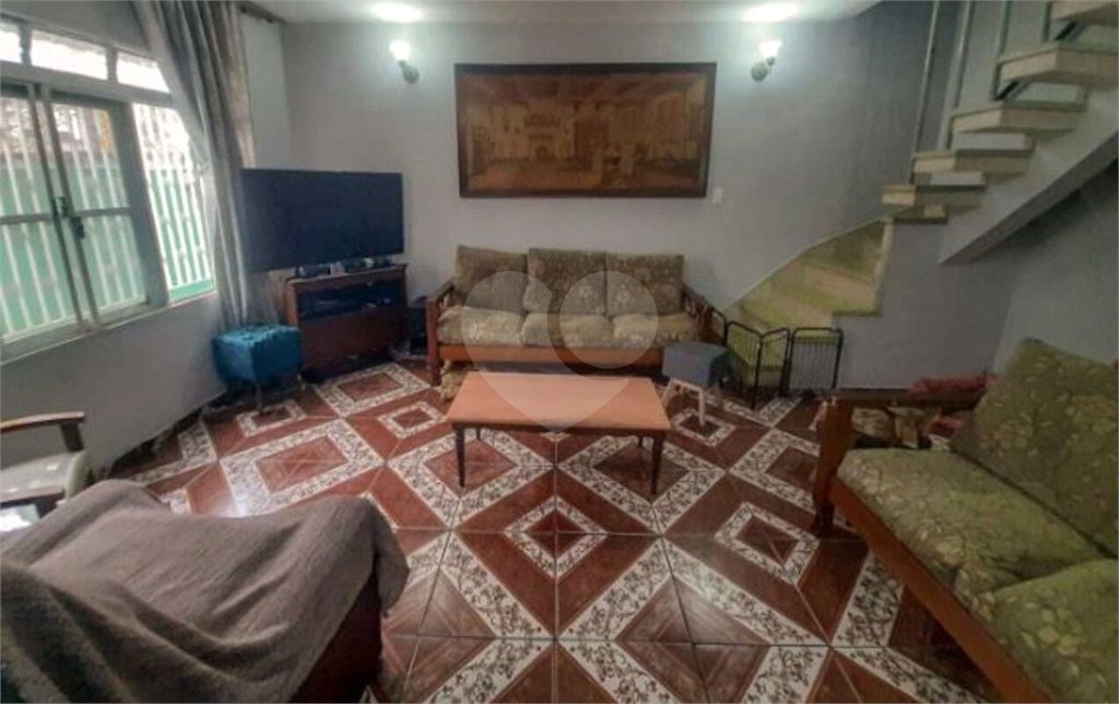 Sobrado à venda com 5 quartos, sendo 1 suíte, em Jardim Sabará, São Paulo, SP